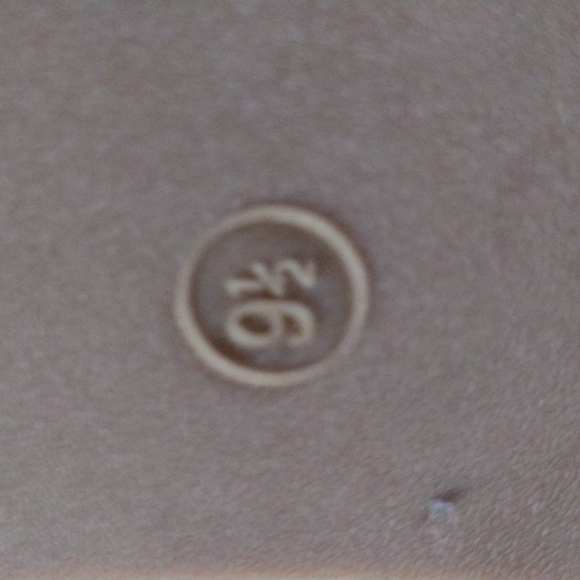 4@30.00 or 20.00 Ladies Shoes by UNIVERSAL THREAD - Picture 4 of 12